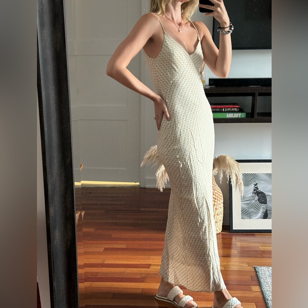 Dissh Dress